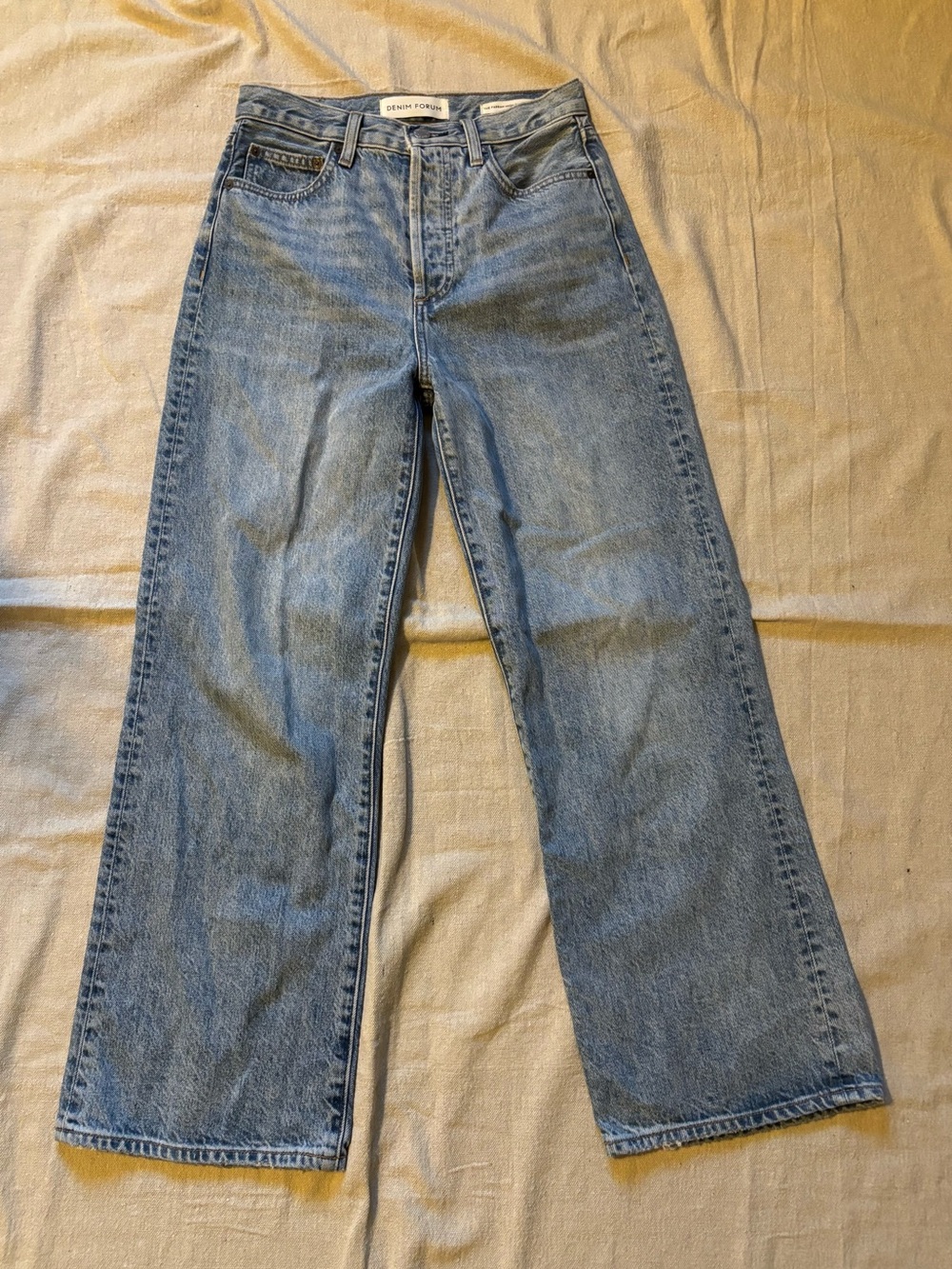 Aritzia Denim Forum The Farrah High Rise Wide Leg Jeans Size 26 / 27